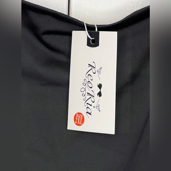 B4.54 NWT Black Bodysuit 2X - Picture 3 of 3